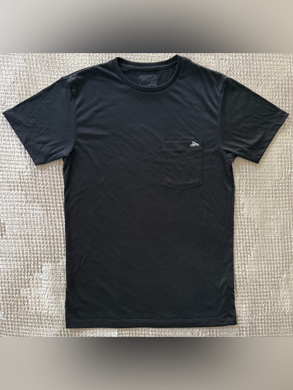 Patagonia Hybrid Pocket Responsibili-Tee Black Small 52675 SP20 Slim Fit